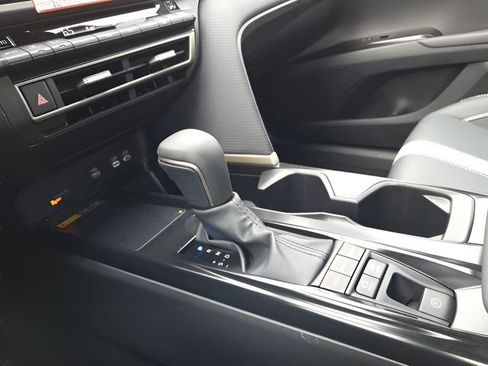 Used 2026 Toyota Camry SE w/ Convenience Package FWD image 28