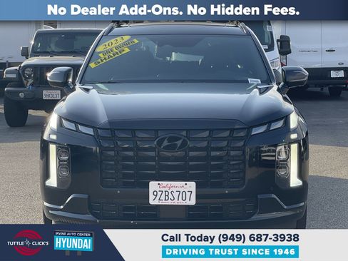 Certified 2023 Hyundai Palisade Calligraphy FWD image 2