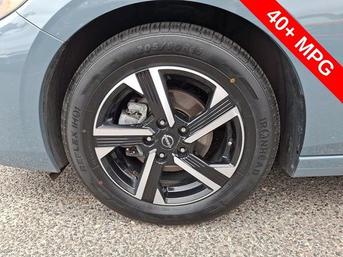 Used 2024 Nissan Sentra SV FWD image 8