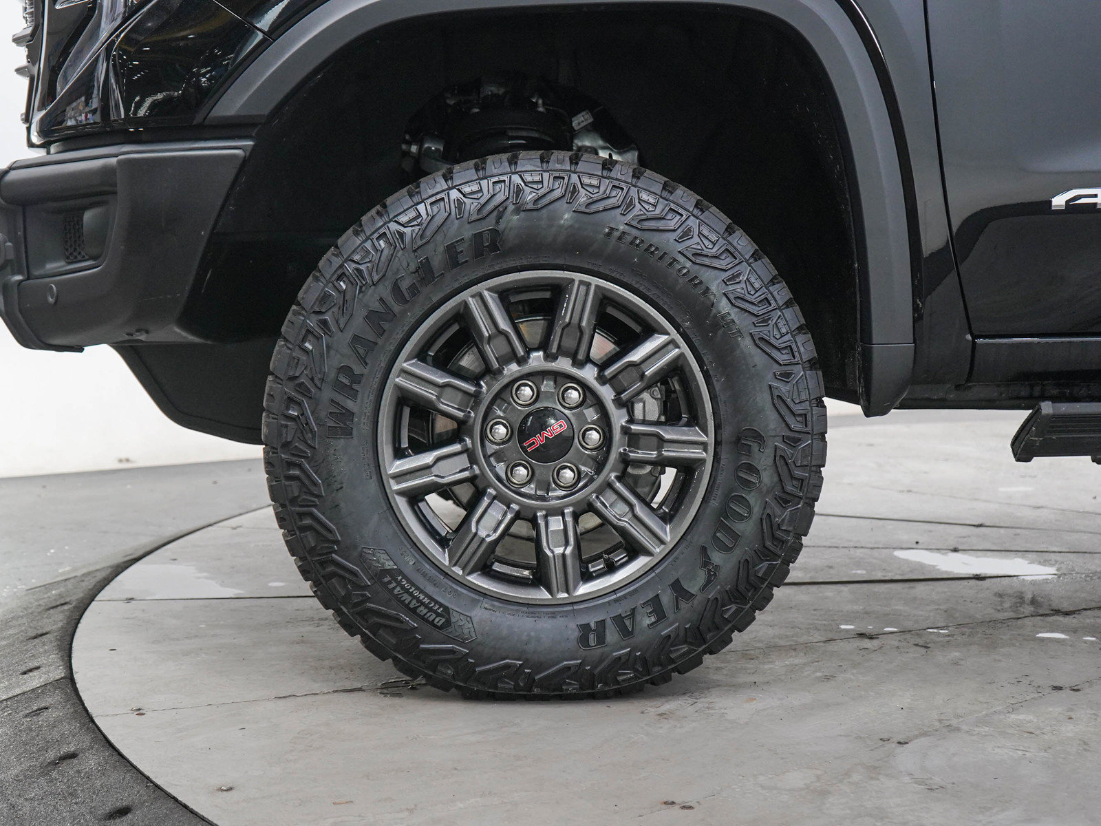 Used 2026 GMC Sierra 1500 AT4X AWD/4WD image 29