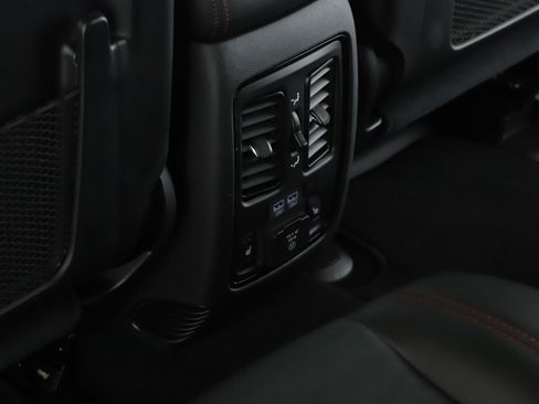 Used 2024 Dodge Durango GT AWD/4WD image 8