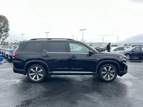 Used 2023 Honda Pilot Elite image 31