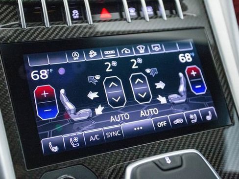 Used 2022 Lamborghini Urus image 55