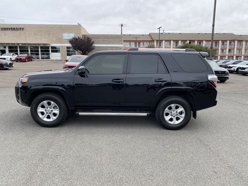 Used 2022 Toyota 4Runner SR5 RWD image 37