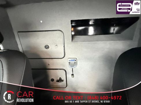 Used 2023 Mercedes-Benz Metris image 10