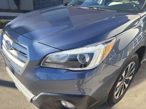 Used 2017 Subaru Outback 2.5i Limited image 6