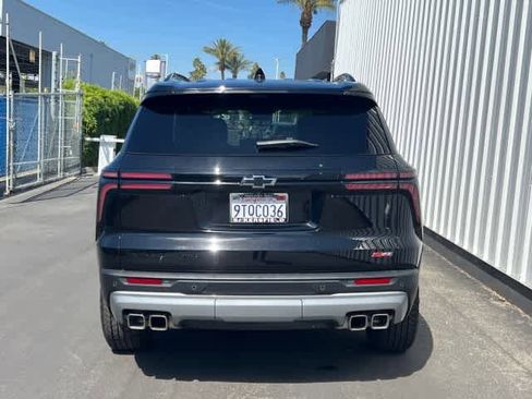Used 2025 Chevrolet Traverse Z71 w/ Enhanced Driving Package AWD/4WD image 5
