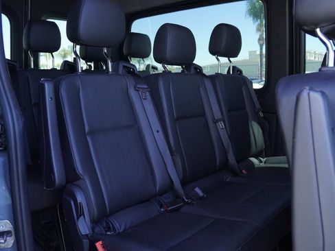 Used 2023 Mercedes-Benz Sprinter 2500 image 27