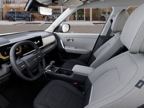 New 2027 Kia Seltos LX FWD image 17