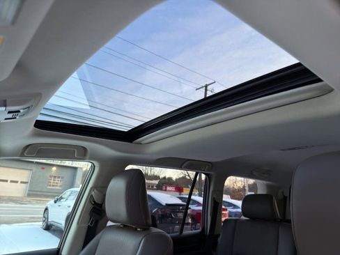 Used 2017 Lexus GX 460 image 19