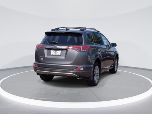 Used 2017 Toyota RAV4 Platinum AWD/4WD image 7