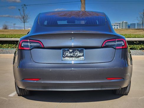 Used 2018 Tesla Model 3 Long Range image 12