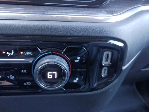 Used 2024 Chevrolet Silverado 2500 LTZ image 25