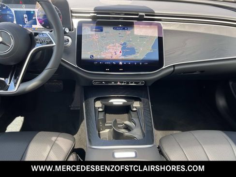 New 2026 Mercedes-Benz E 350 4MATIC Sedan image 14