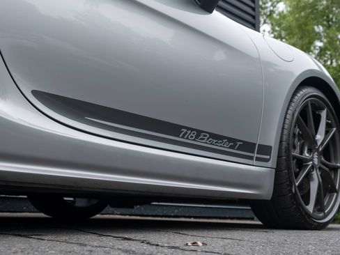 Certified 2020 Porsche 718 Boxster RWD image 19