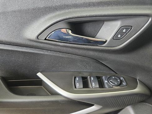 Used 2024 Chevrolet Trax LS FWD image 29