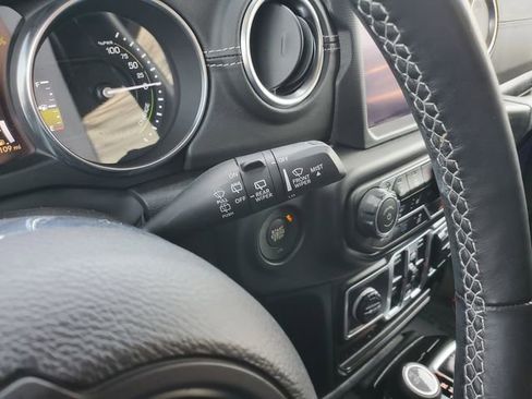 Certified 2023 Jeep Wrangler Unlimited Sahara w/ Cold Weather Group AWD/4WD image 14