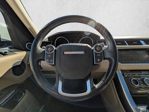 Used 2017 Land Rover Range Rover Sport SE image 10