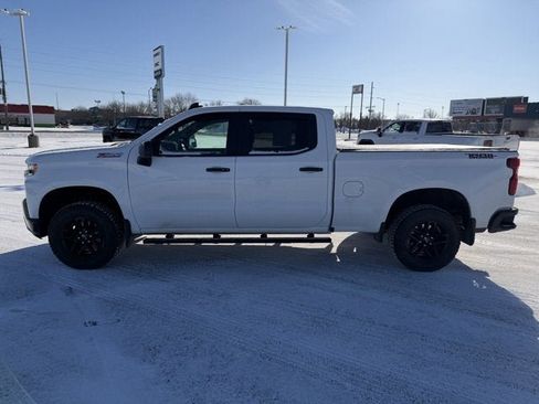 Used 2021 Chevrolet Silverado 1500 LT Trail Boss w/ Bed Protection Package image 8