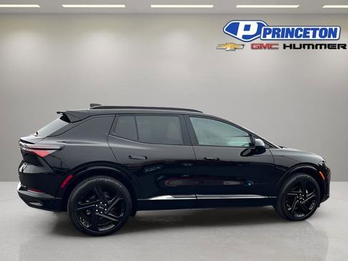 Used 2024 Chevrolet Equinox EV RS image 8