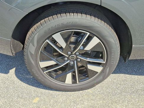 New 2026 Volvo XC60 B5 Core w/ Protection Package Premier image 5