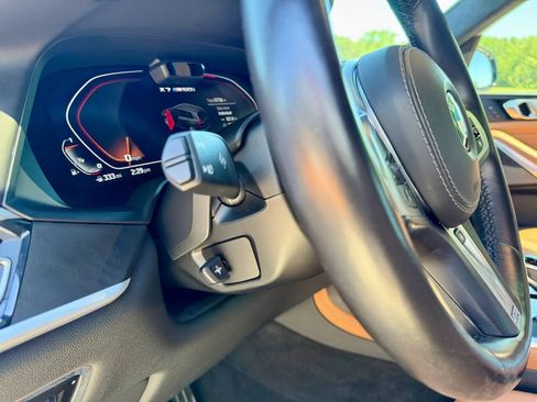 Used 2021 BMW X7 M50i w/ Dynamic Handling Package AWD/4WD image 26