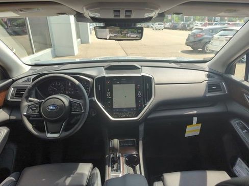 Used 2025 Subaru Ascent Touring AWD/4WD image 16