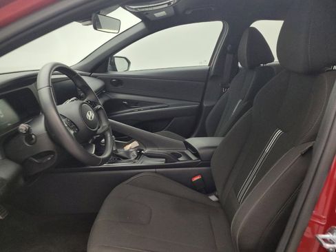 Used 2025 Hyundai Elantra Sport w/ Cargo Package FWD image 17