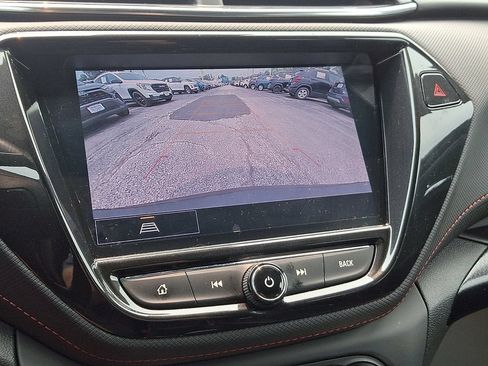 Certified 2022 Chevrolet TrailBlazer RS w/ Technology Package AWD/4WD image 19