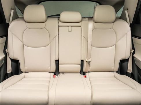 Used 2023 Genesis GV70 2.5T w/ Select Package image 28