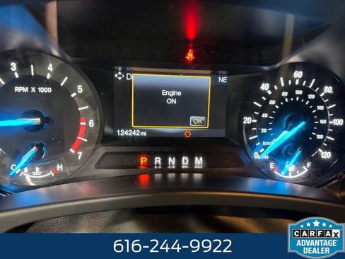 Used 2015 Ford Expedition XLT AWD/4WD image 2