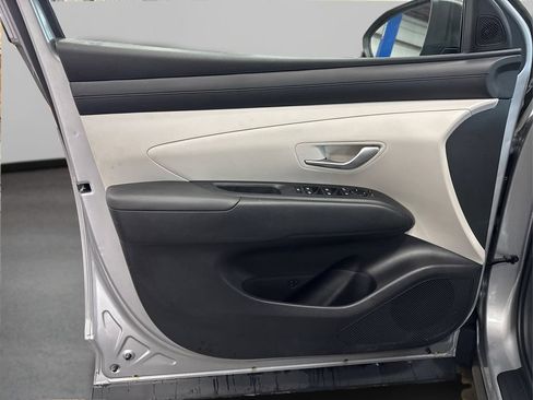 Used 2025 Hyundai Tucson SE AWD/4WD image 22