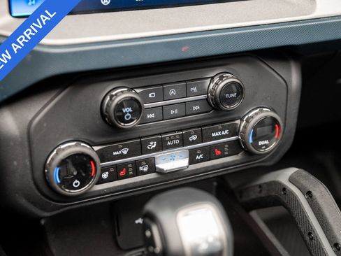 Used 2024 Ford Bronco Outer Banks AWD/4WD image 27