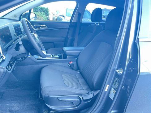 Used 2024 Kia Sportage LX image 35