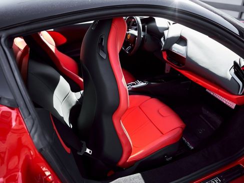 Used 2023 Ferrari SF90 Stradale Base image 45