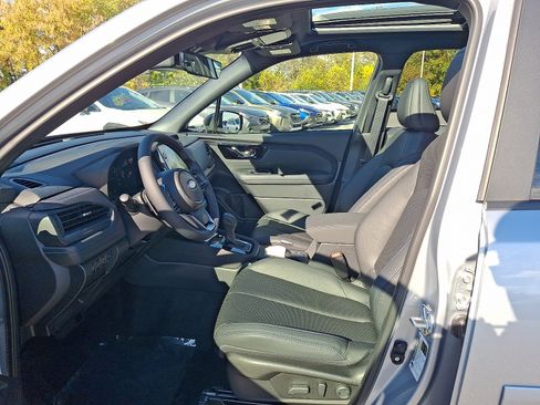 New 2025 Subaru Forester Limited image 9