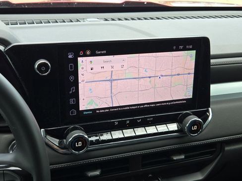 Used 2024 Chevrolet Colorado LT w/ LT Convenience Package image 11