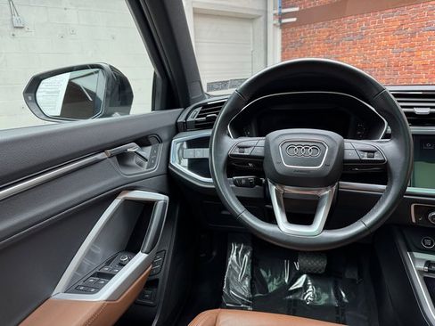 Used 2024 Audi Q3 2.0T Premium image 13
