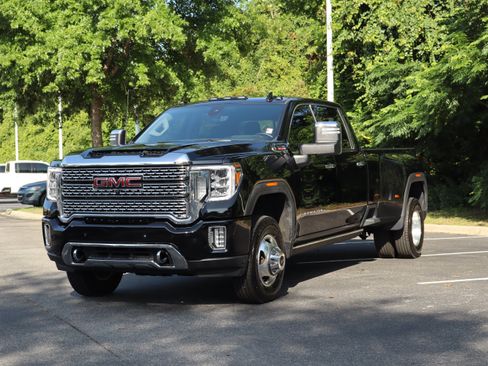 Used 2023 GMC Sierra 3500 Denali w/ Denali Ultimate Package AWD/4WD image 8