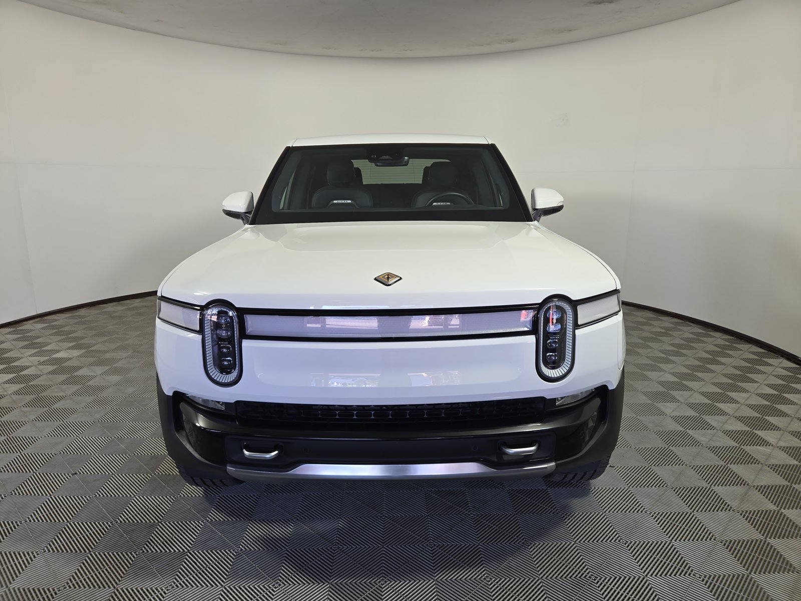 Used 2023 Rivian R1T Adventure Quad AWD/4WD image 8