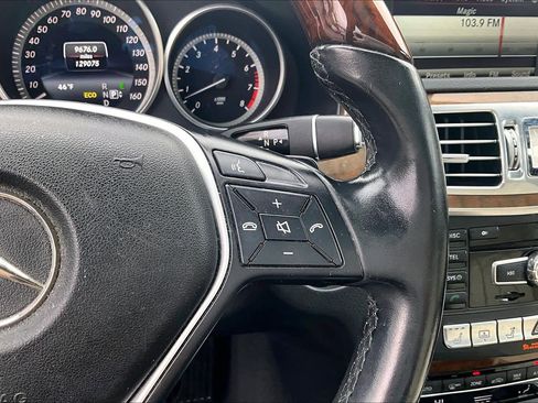 Used 2014 Mercedes-Benz E 350 Sedan image 24