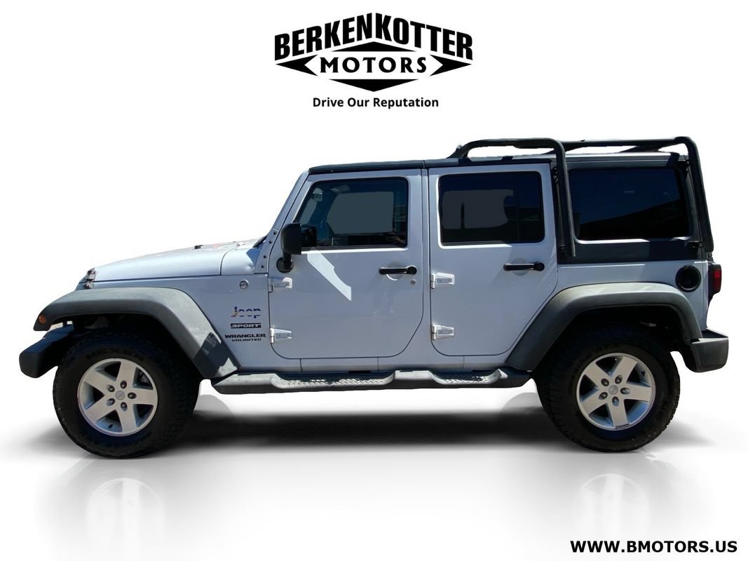 Used 2012 Jeep Wrangler Unlimited Sport AWD/4WD image 5