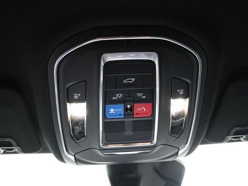New 2026 Jeep Grand Cherokee L 4WD image 25