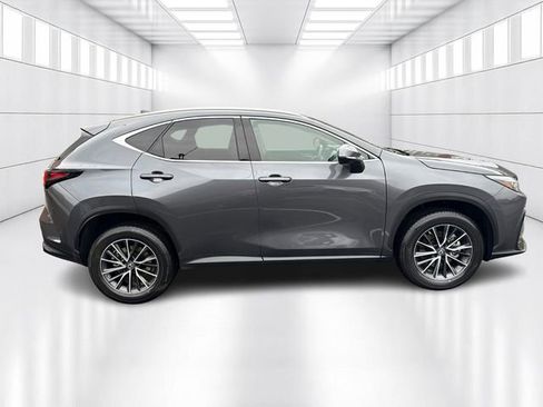 Certified 2023 Lexus NX 250 AWD image 4