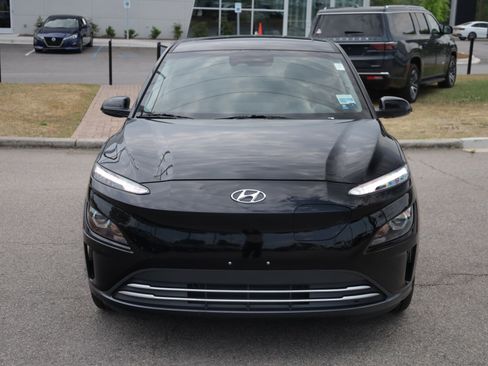 Used 2023 Hyundai Kona SEL FWD image 8