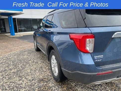 Used 2020 Ford Explorer XLT w/ Equipment Group 202A AWD/4WD image 5