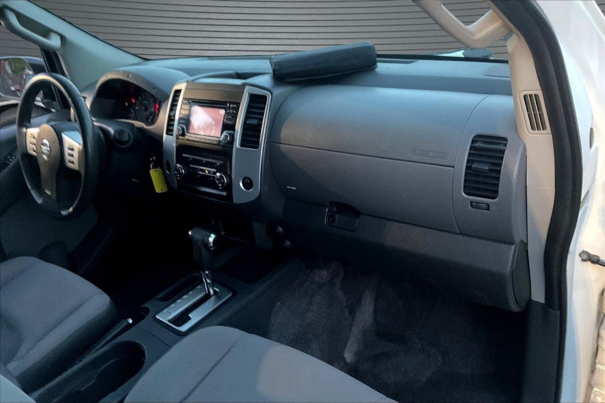 Used 2015 Nissan Xterra S RWD image 25