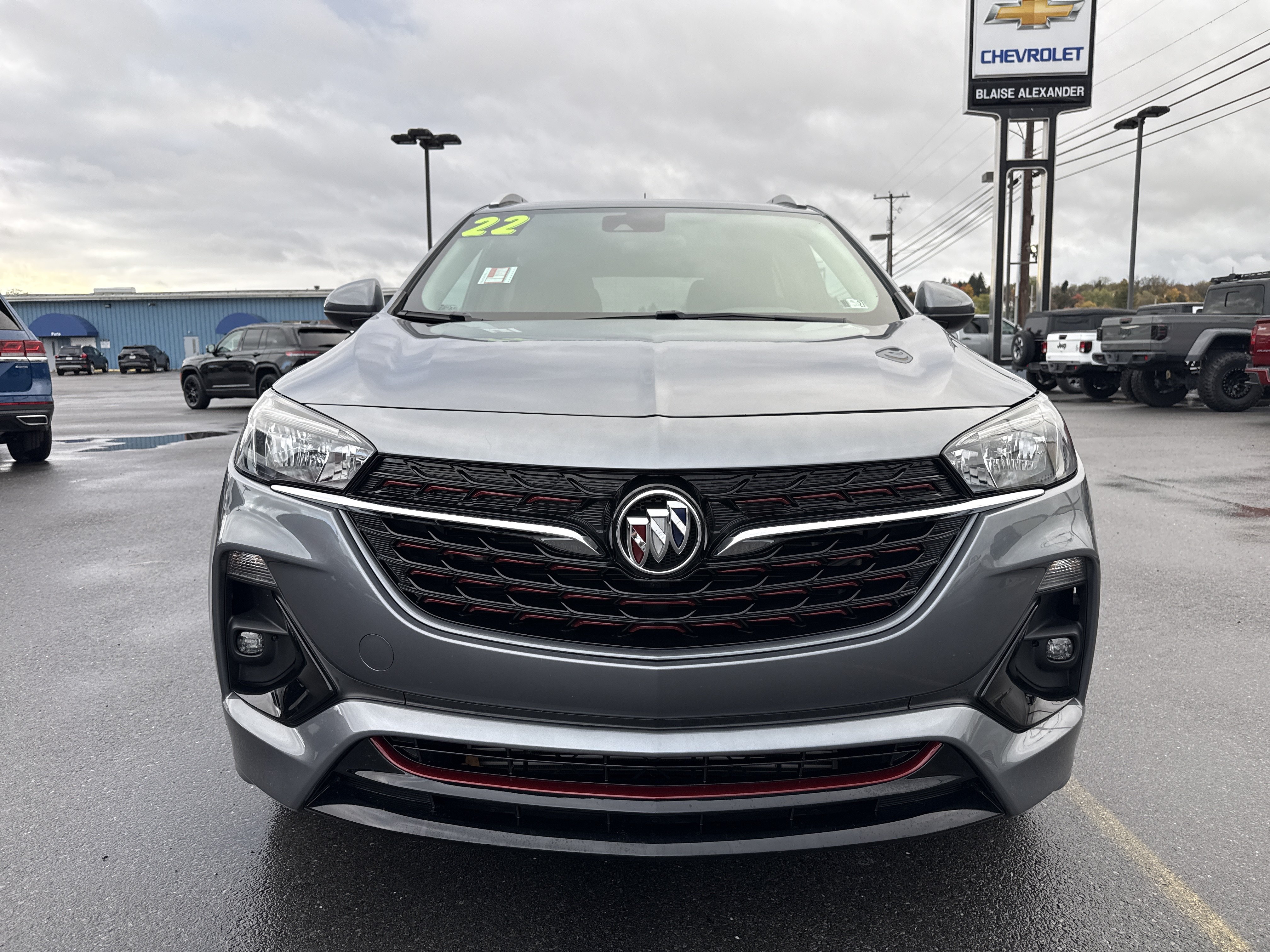Used 2022 Buick Encore GX Select w/ Sport Touring Package FWD image 10