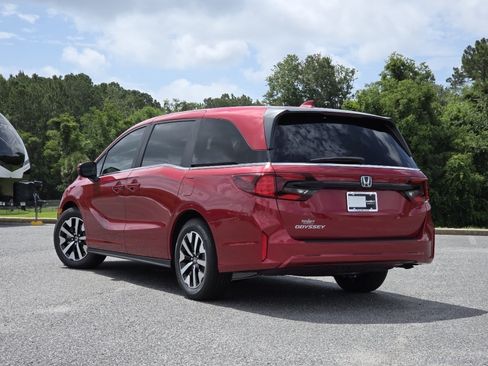 New 2026 Honda Odyssey EX-L image 9