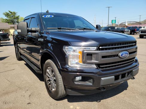 Used 2019 Ford F150 XLT w/ Equipment Group 302A Luxury image 3